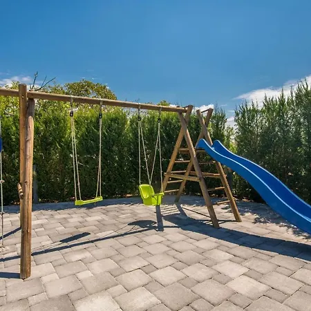 Awesome In Krk With Kitchen شقة *